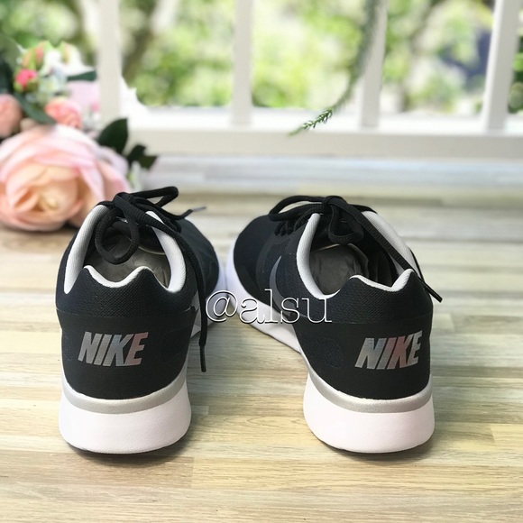 NWT Nike Kaishi NS Black/Metallic Silver WMNS - Picture 4 of 8